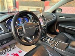 کرایسلەر 300